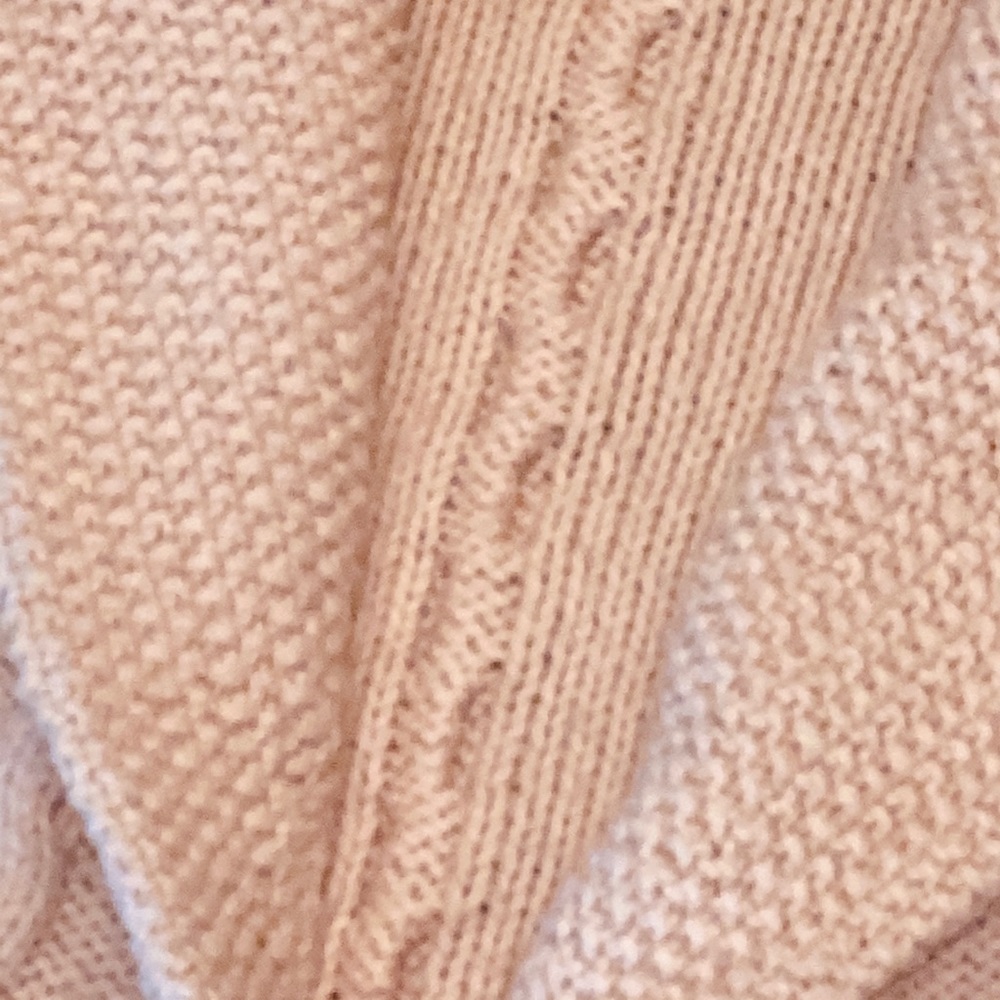 Hand knitted vintage puff sleeve sweater